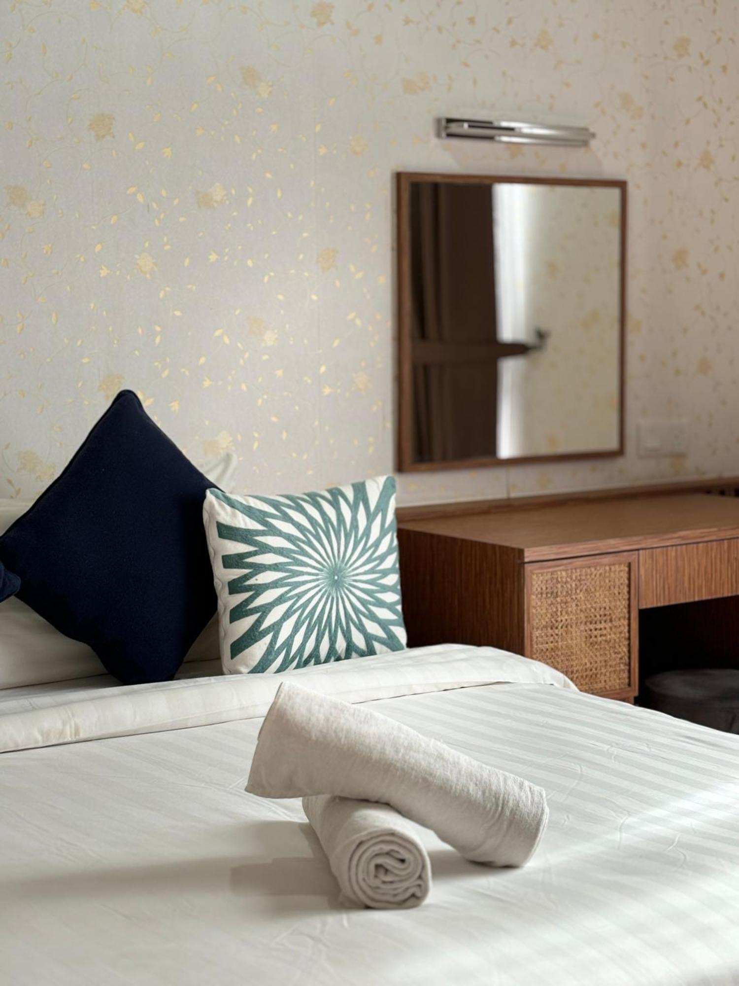 2Br Premium Suites Troika Kota Bharu By Aghome エクステリア 写真