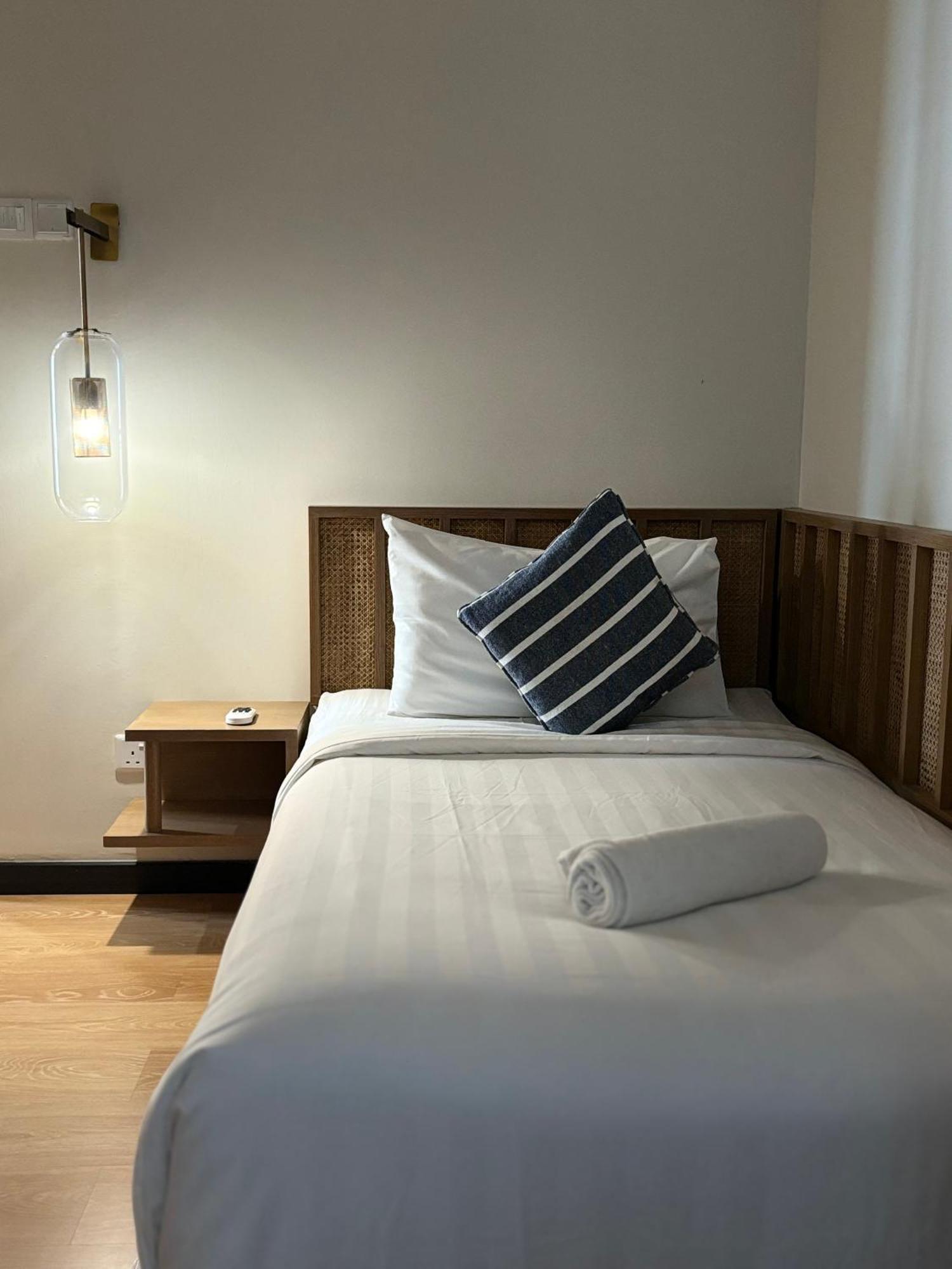 2Br Premium Suites Troika Kota Bharu By Aghome エクステリア 写真