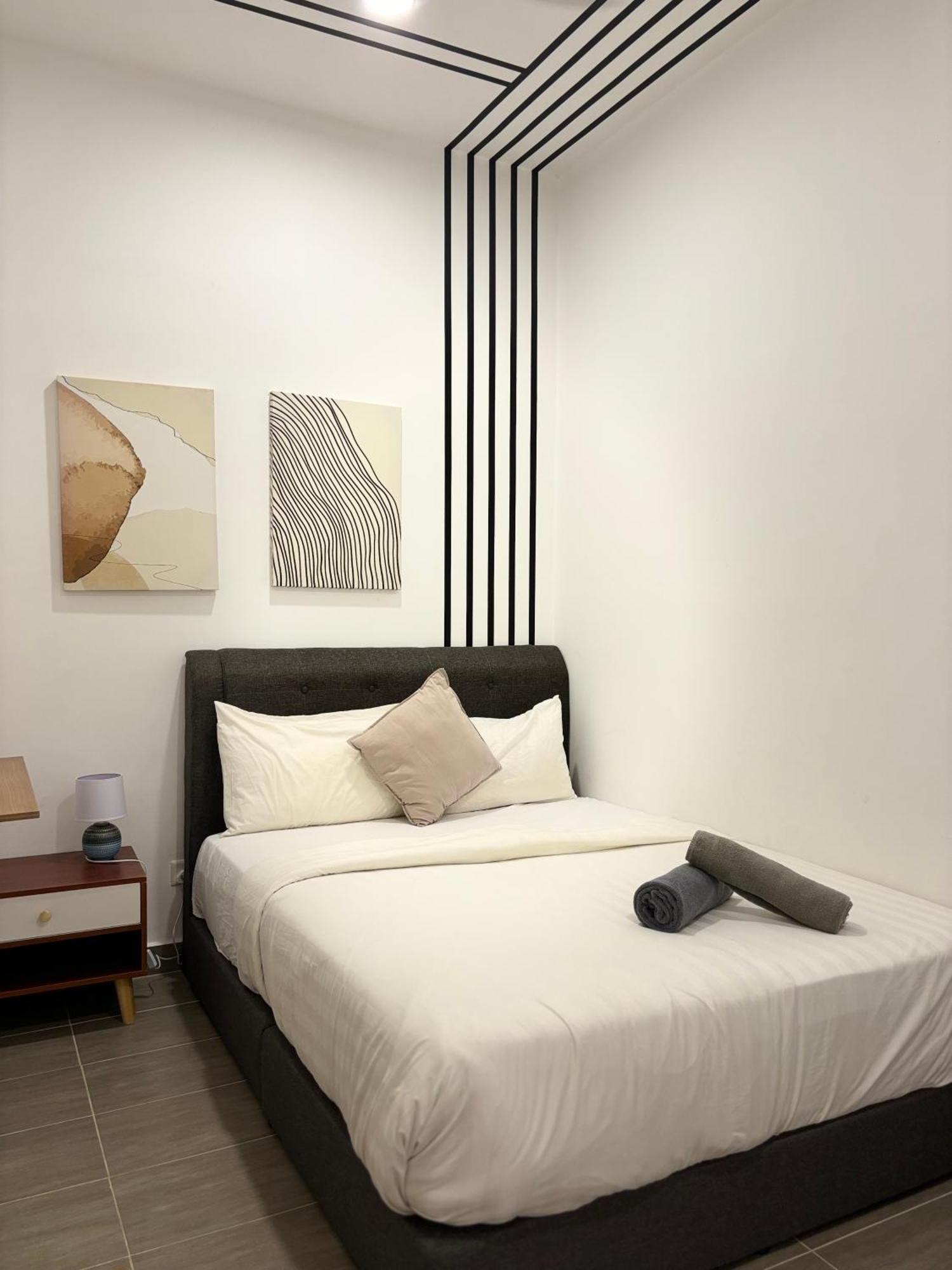2Br Premium Suites Troika Kota Bharu By Aghome エクステリア 写真